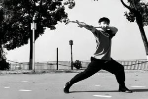 一水无间管坤：以棍传文，以艺践心，赋能双节棍文化新发展